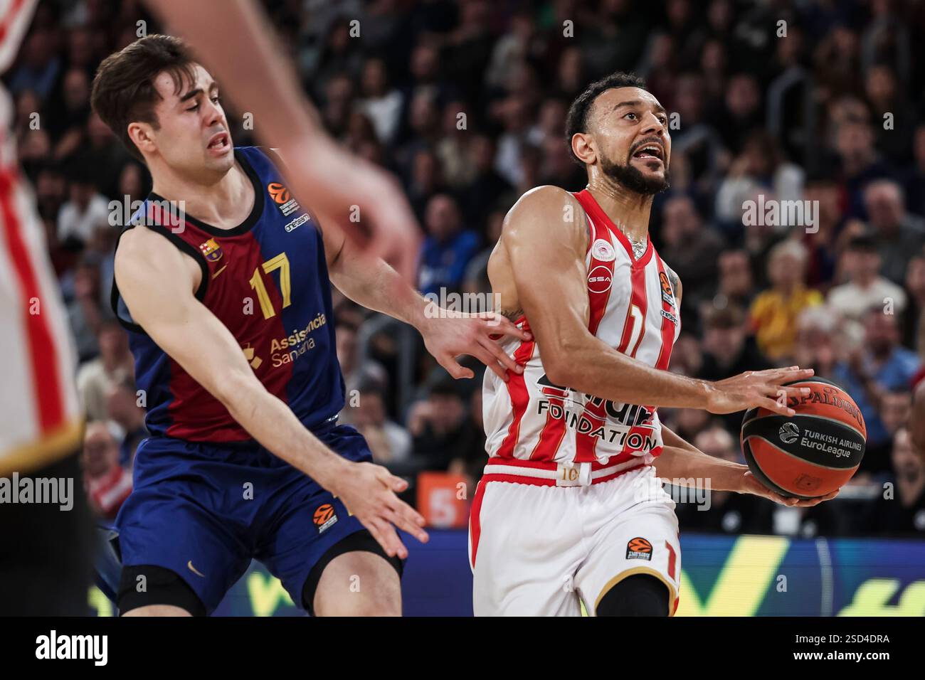 Olympiacos defeats Palau Blaugrana in overtime