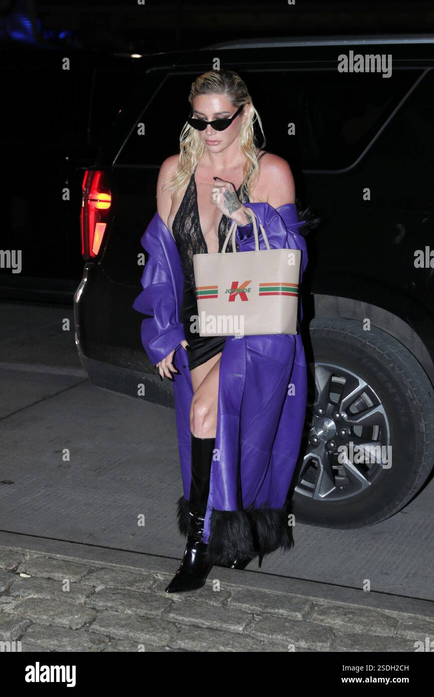 New York City. 07th Feb, 2025. NEW YORK, NEW YORK FEBRUARY 07 Singer