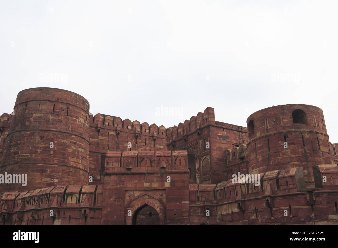 Curated visual reference: Uttar Pradesh Super Built Reference: Agra Fort Built In 16Th Century By Mughal Emperor Agra