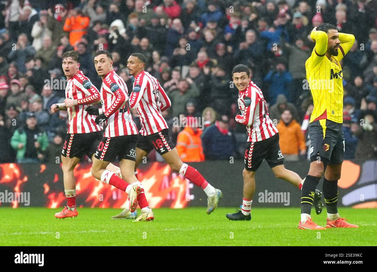 Sunderland's Dennis Cirkin (left) celebrates scoring their side's