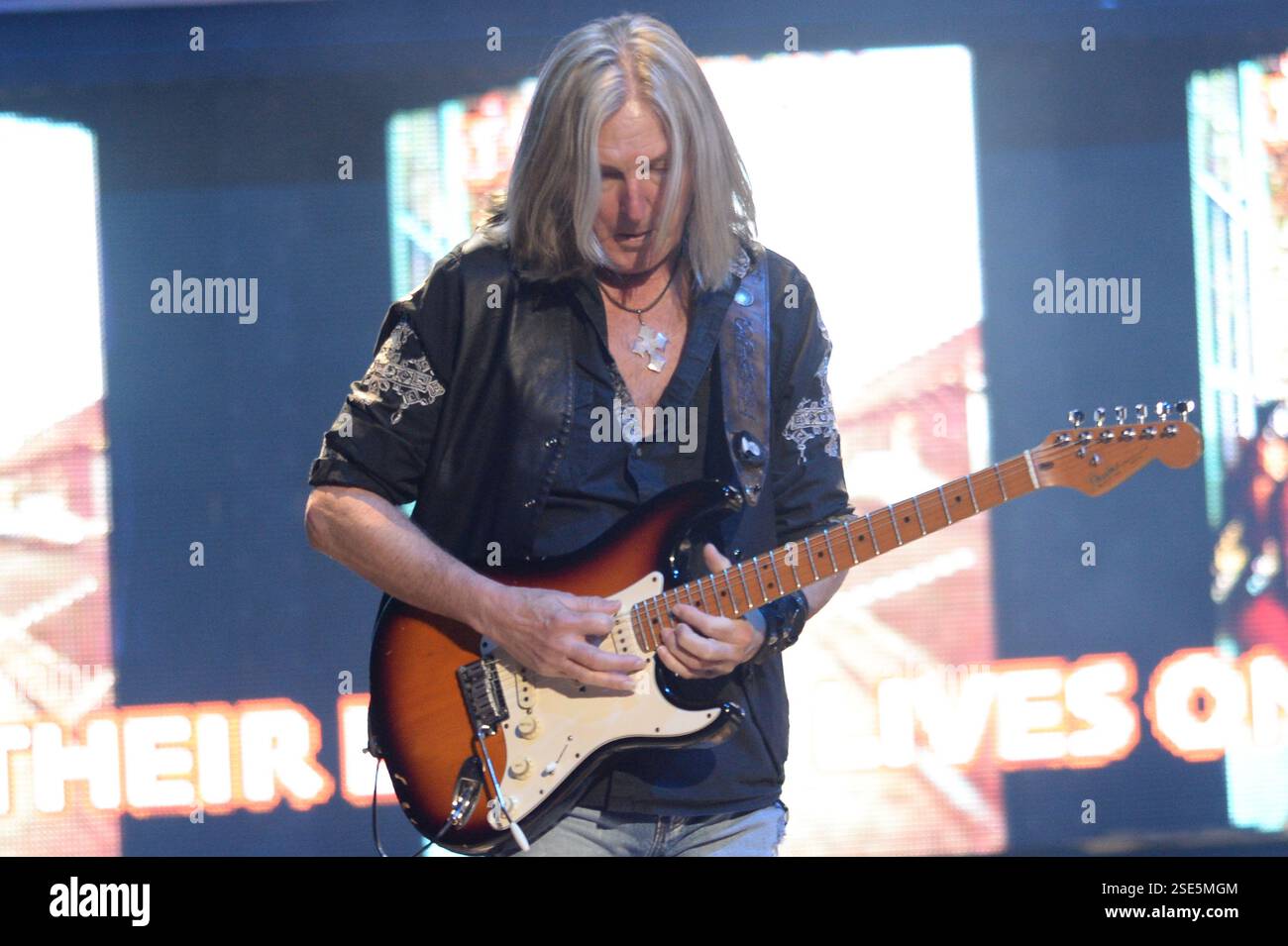 Hollywood, USA. 07th Feb, 2025. Mark Matejka performs with Lynyrd ...