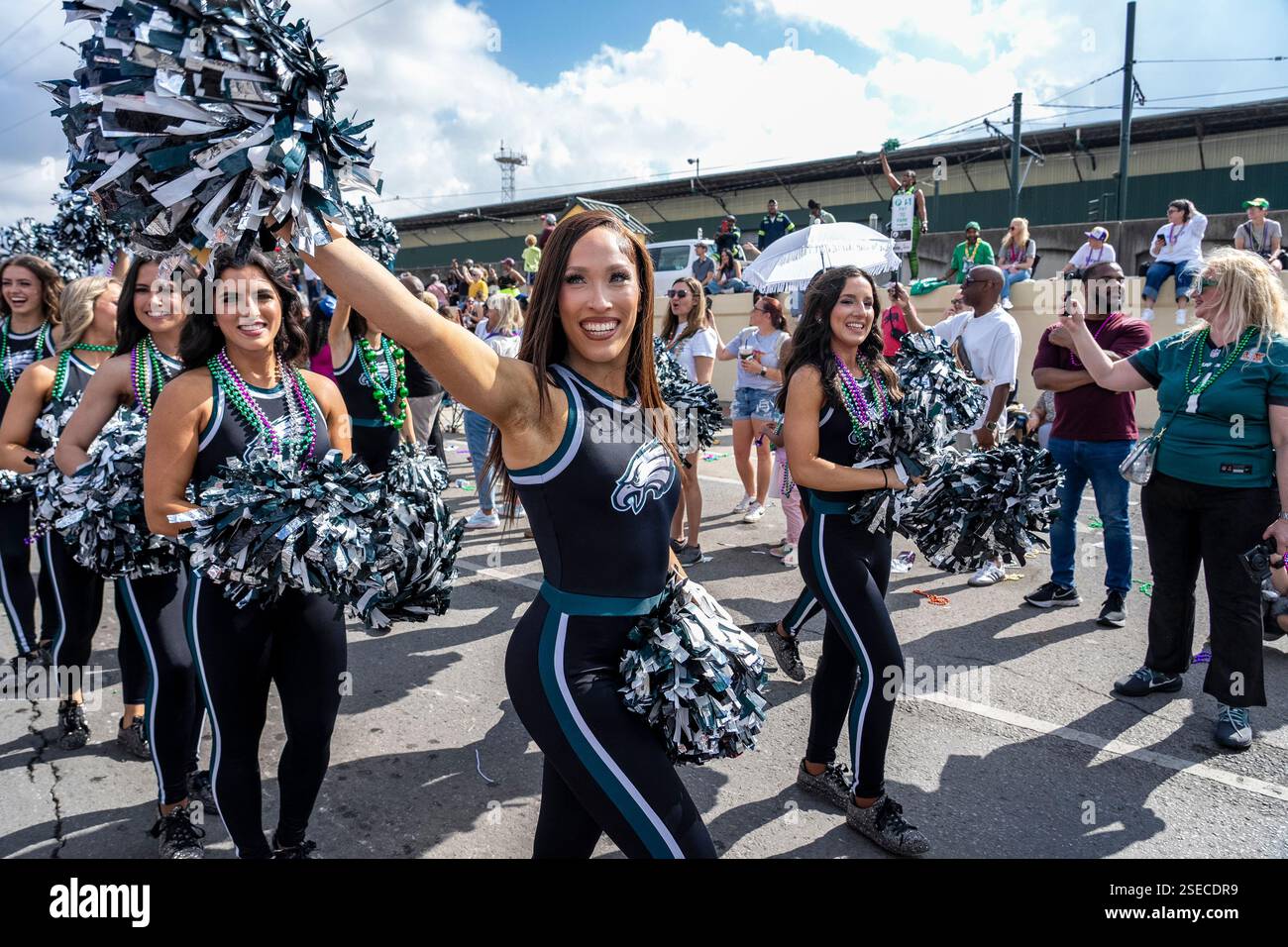 Philadelphia Eagles fans and cheerleaders march during the New Orleans ...