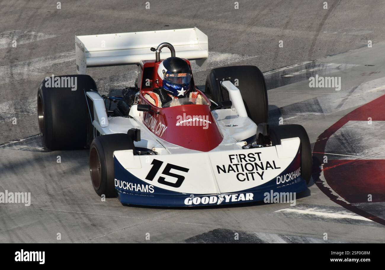 Miniature March 761 F1 – Ronnie Peterson #10 – GP Grande-Bretagne 1976 – Spark 1/43
