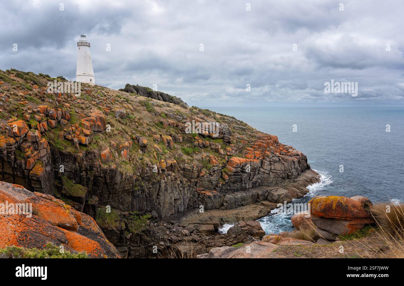 Cape Willoughby lighthouse, pano panorama, sea cliffs, Kangaroo Island ...