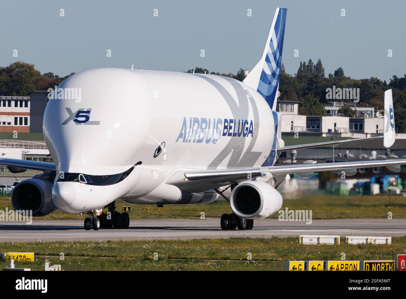 Der Airbus A330-743L Beluga XL A337 der Fluglinie Airbus Transport ...