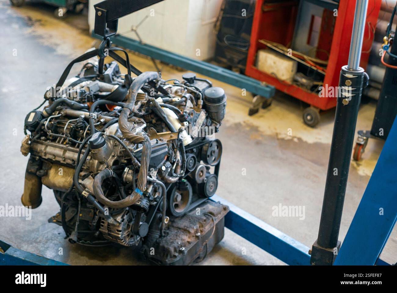 Car engine lifted hi-res stock photography and images - Alamy