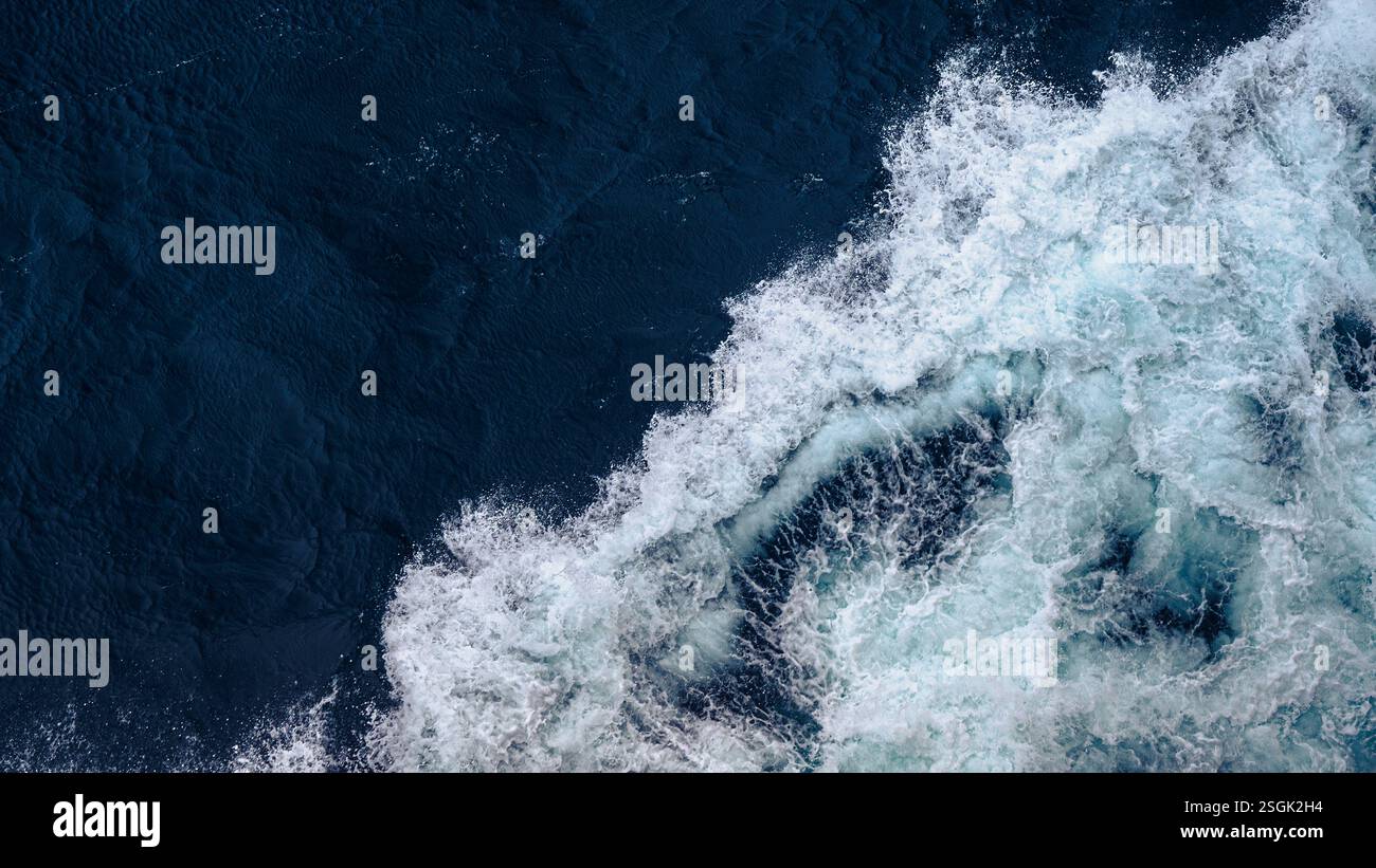 Open boat english channel hi-res stock photography and images - Alamy