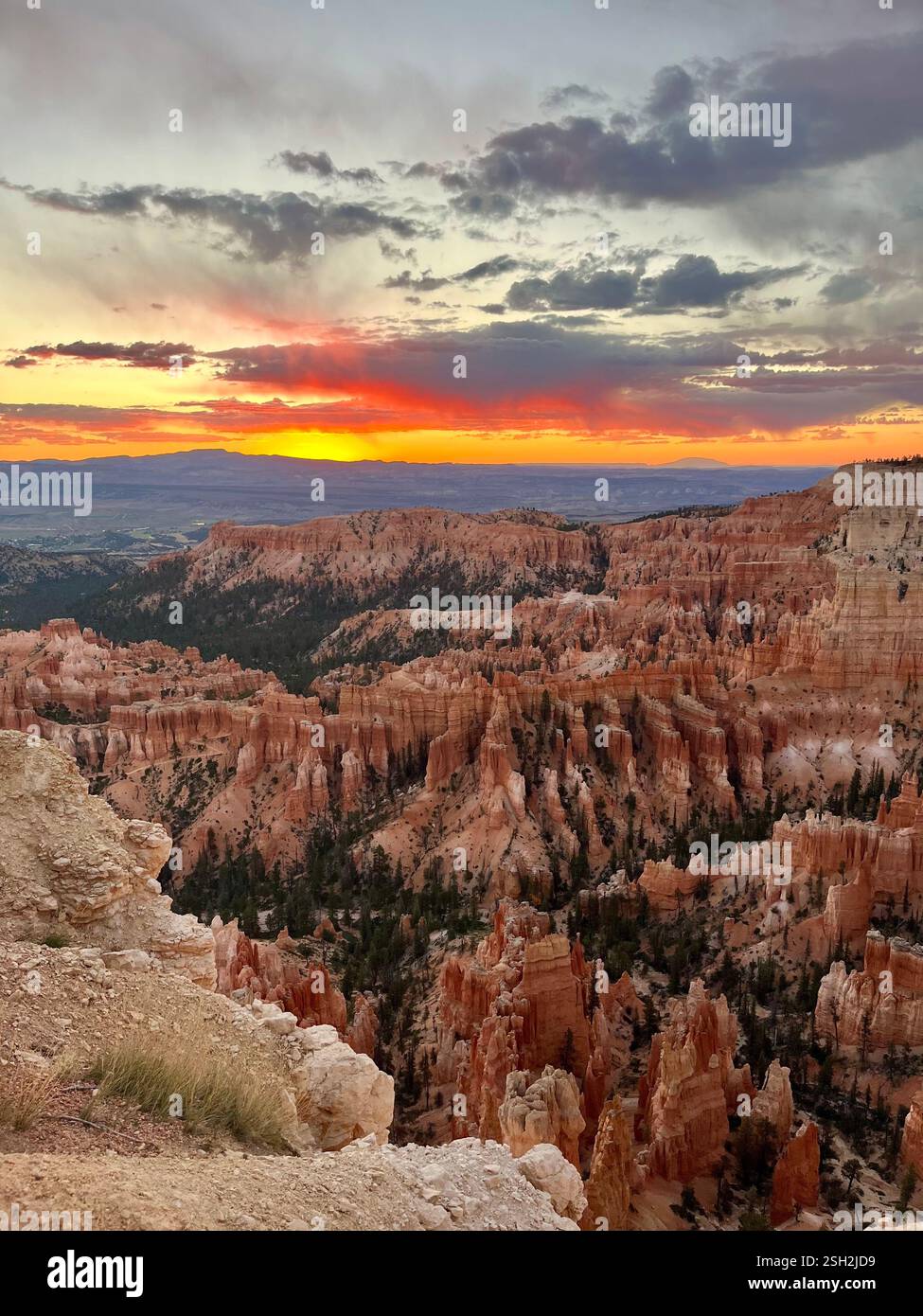 Sunrise over inspiration point in Bryce Canyon National Park - Smartphone Captured Stock Image