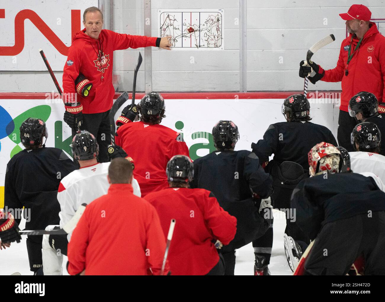 Canada's coach Jon Cooper speaks to the players during 4 Nations Face