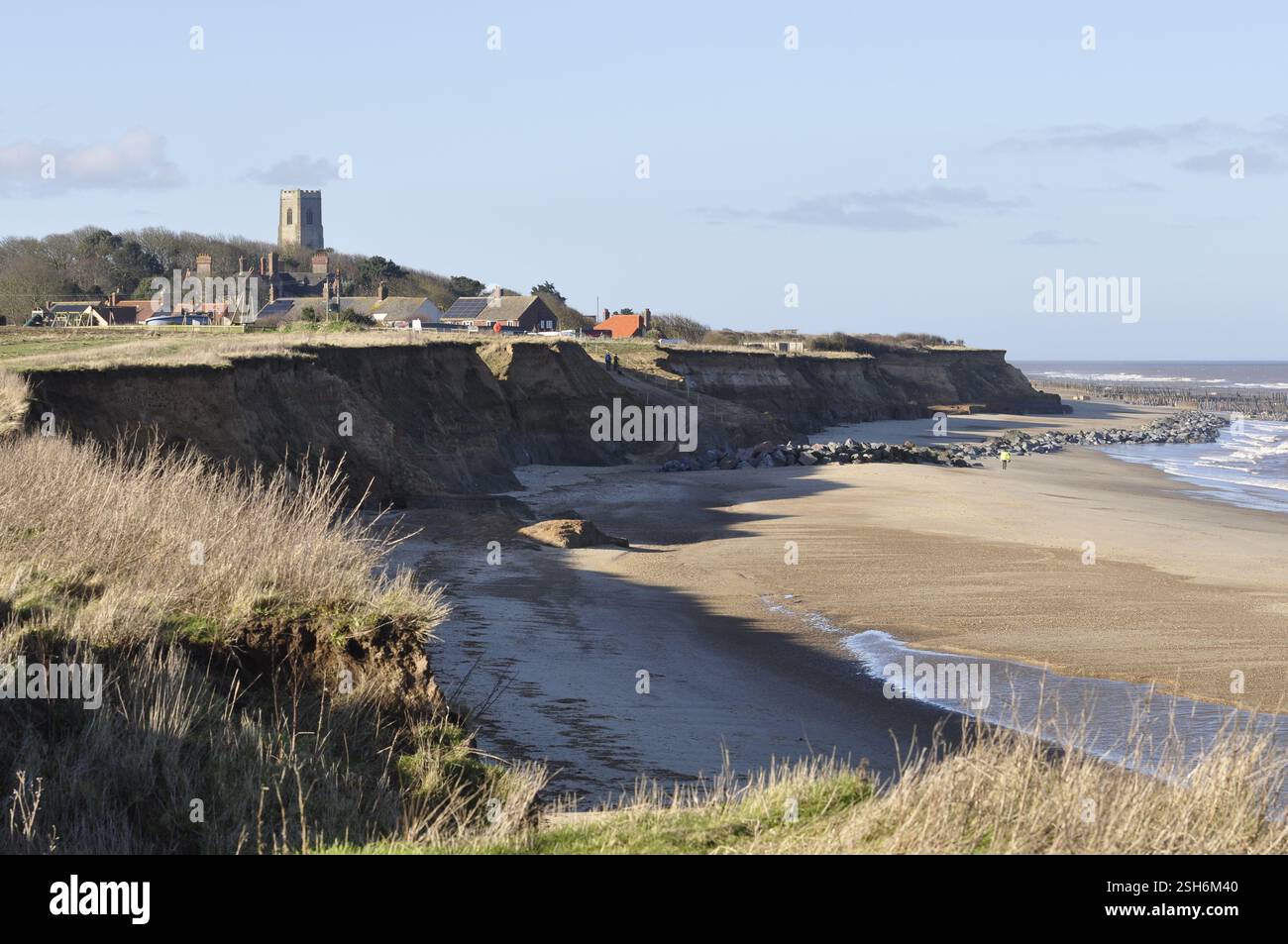 coastal erosion at Happisburgh Norfolk England UK Stock Photo - Alamy