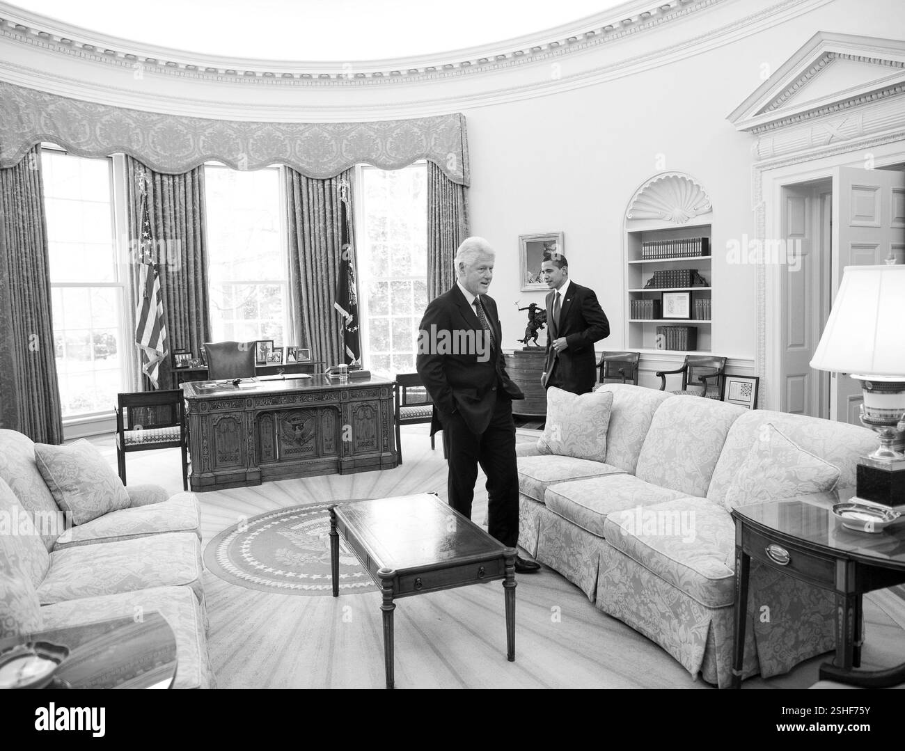 President Barack Obama meets with President Clinton in the Oval Office ...