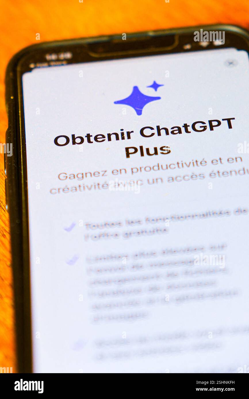 france-10th-feb-2025-illustration-of-ai-applications-and-logo-chat-gpt-le-chat-deepseek-on-smartphone-or-web-page-on-february-10-2025-in-paris-france-photo-by-marie-hubert-psailaabacapresscom-credit-abaca-pressalamy-live-news-2SHNKFH.jpg