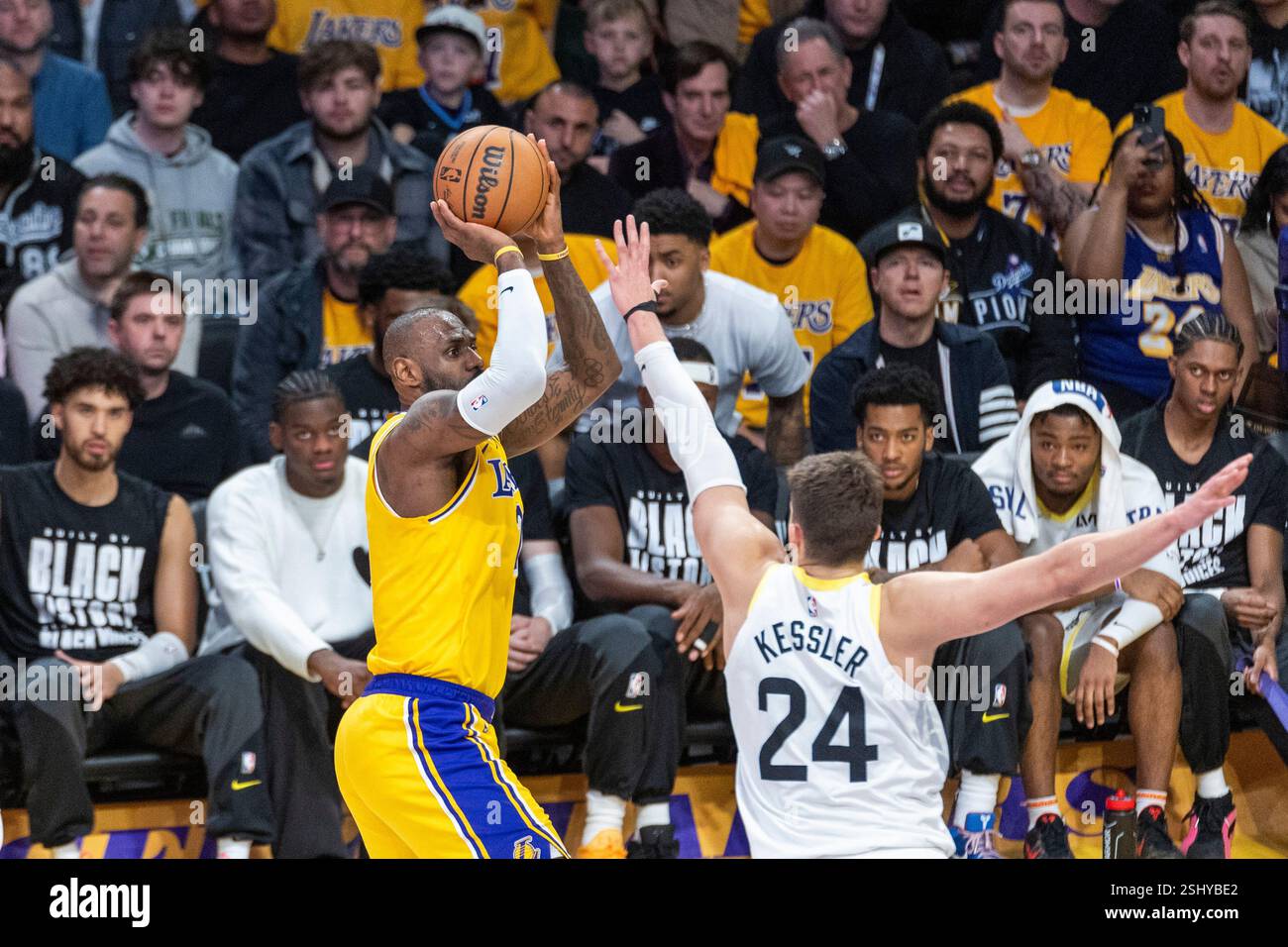 Los Angeles, United States. 10th Feb, 2025. Los Angeles Lakers' LeBron