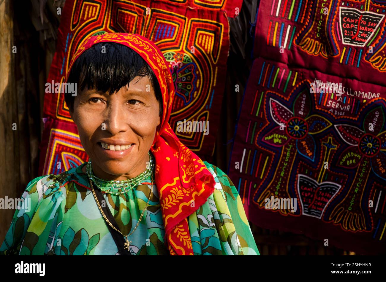 Caribbean traditional dress hi-res stock photography and images - Alamy