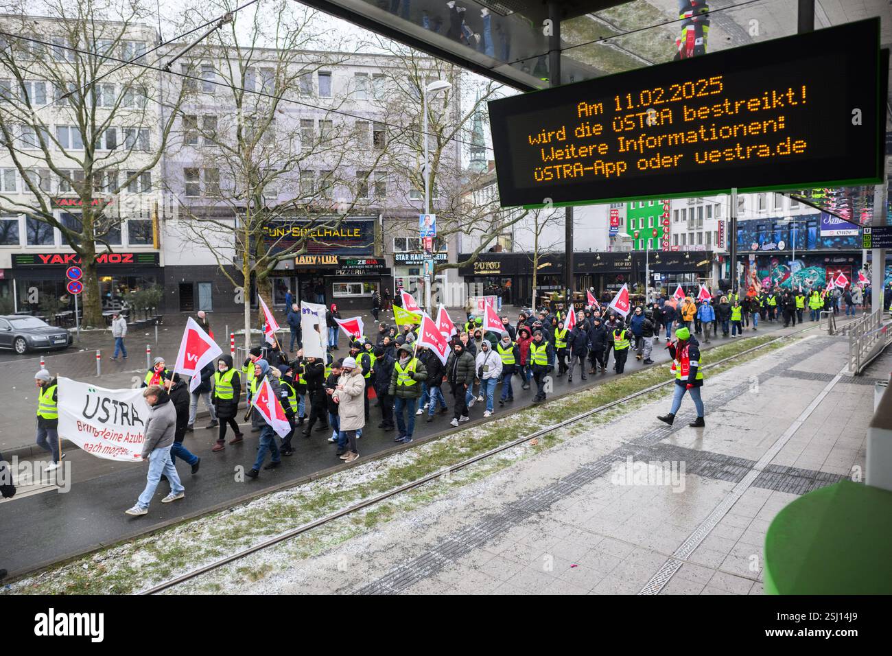 Hannover bus strike public disruption Stalemate Over Working Hours