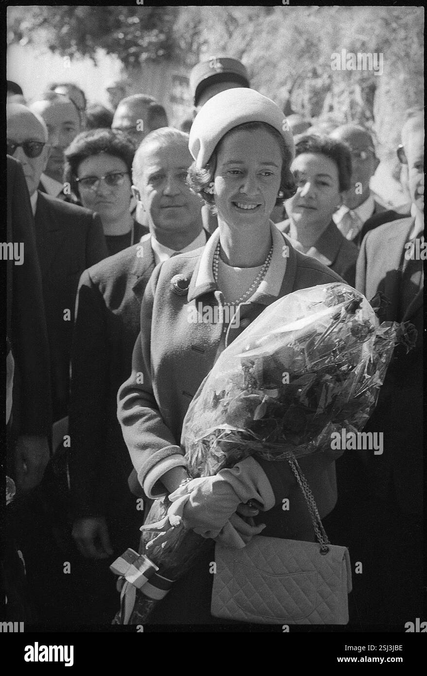 Königin Fabiola von Belgien zu Besuch in Leysin, 1967#Queen Fabiola of ...