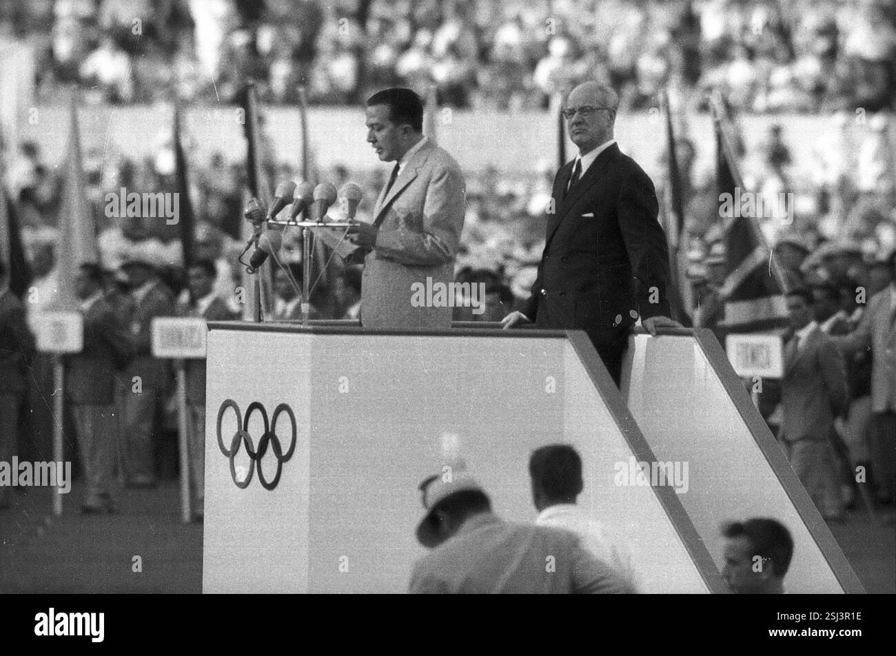 1960 avery Black and White Stock Photos & Images - Alamy