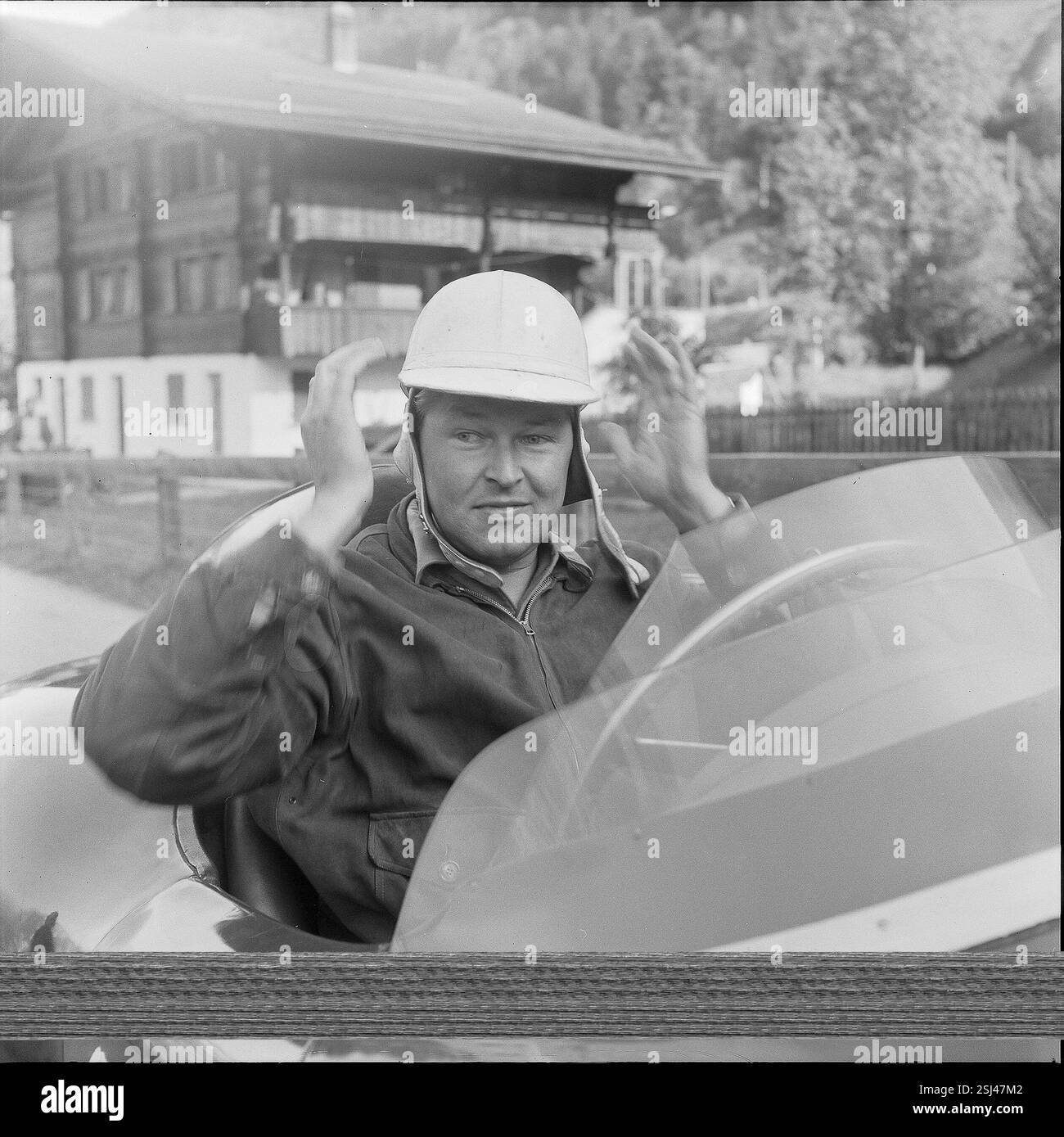Autorennfahrer Black and White Stock Photos & Images - Alamy