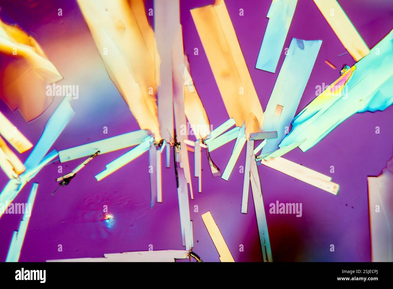 Aspirin crystals in polarized light Stock Photo