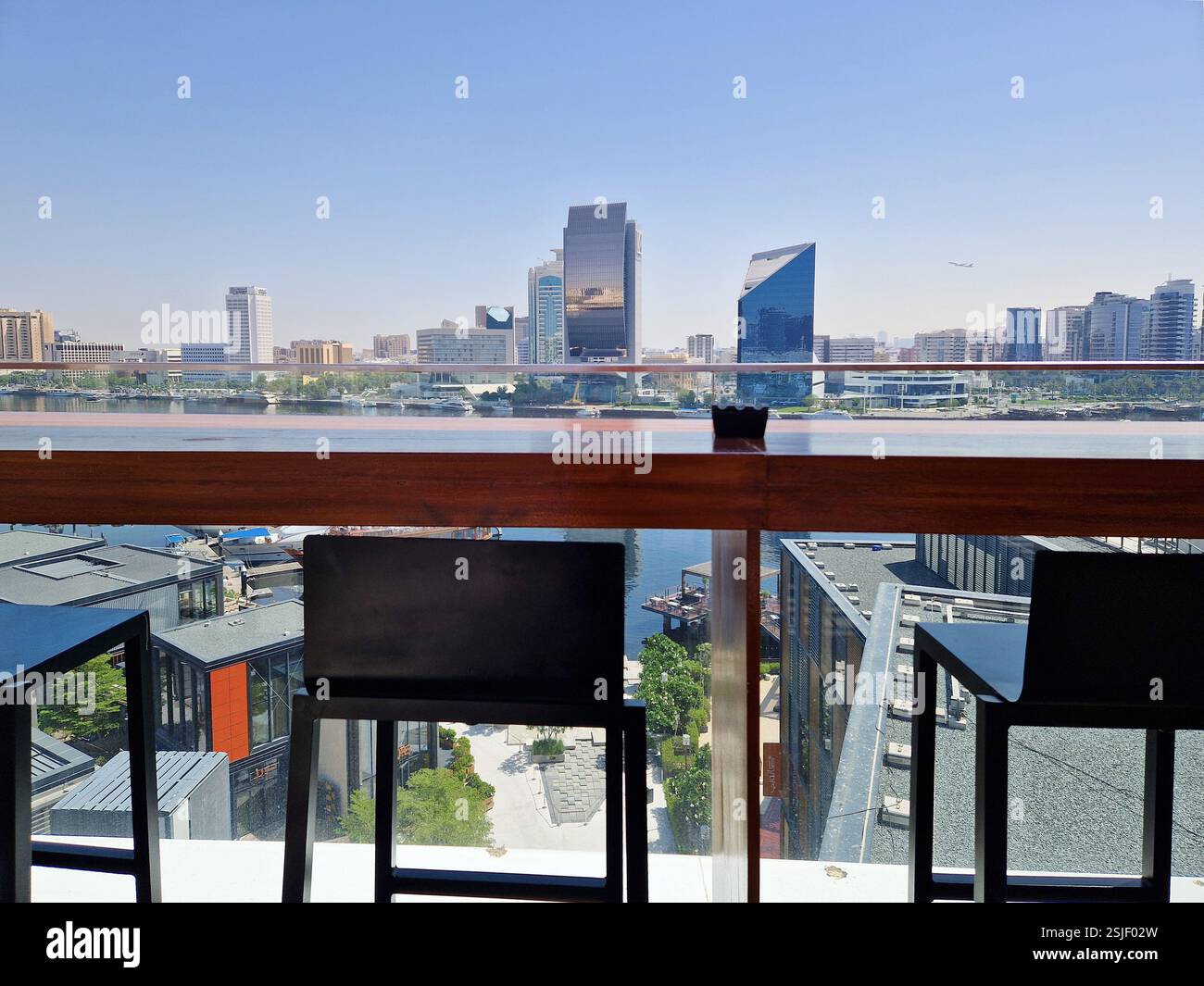 Dubai cityscape hi-res stock photography and images - Alamy