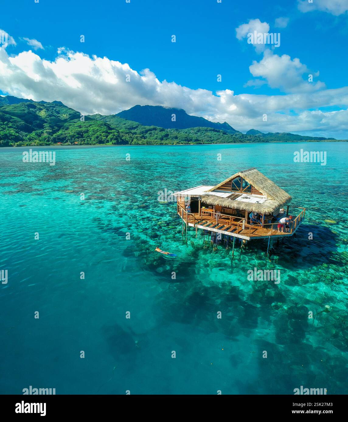 Raiatea mountain hi-res stock photography and images - Alamy