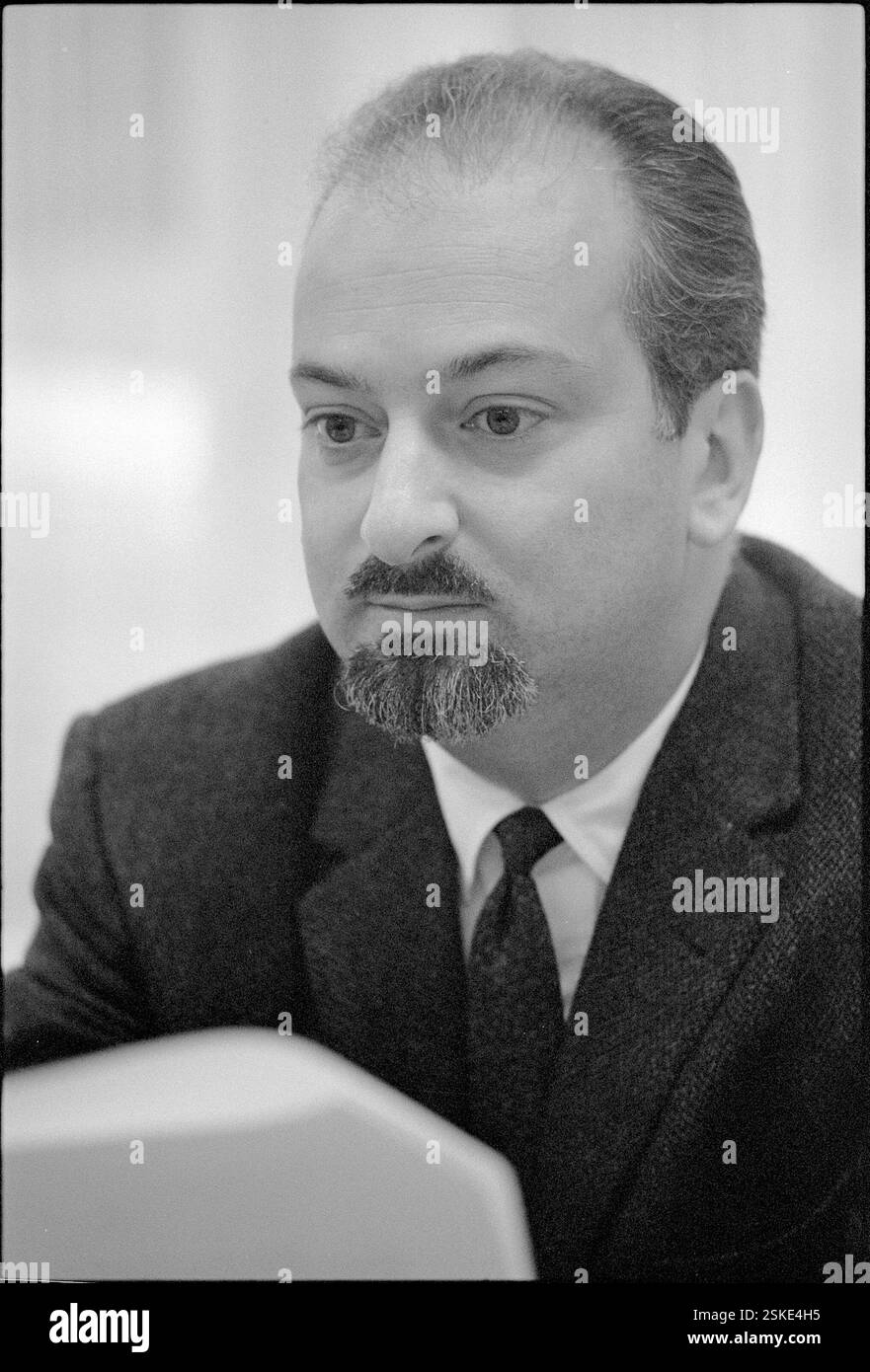 --- Eugen Eppstein, Schriftsteller 1968#Eugen Eppstein, writer 1968- RDB BY DUKAS Stock Photo