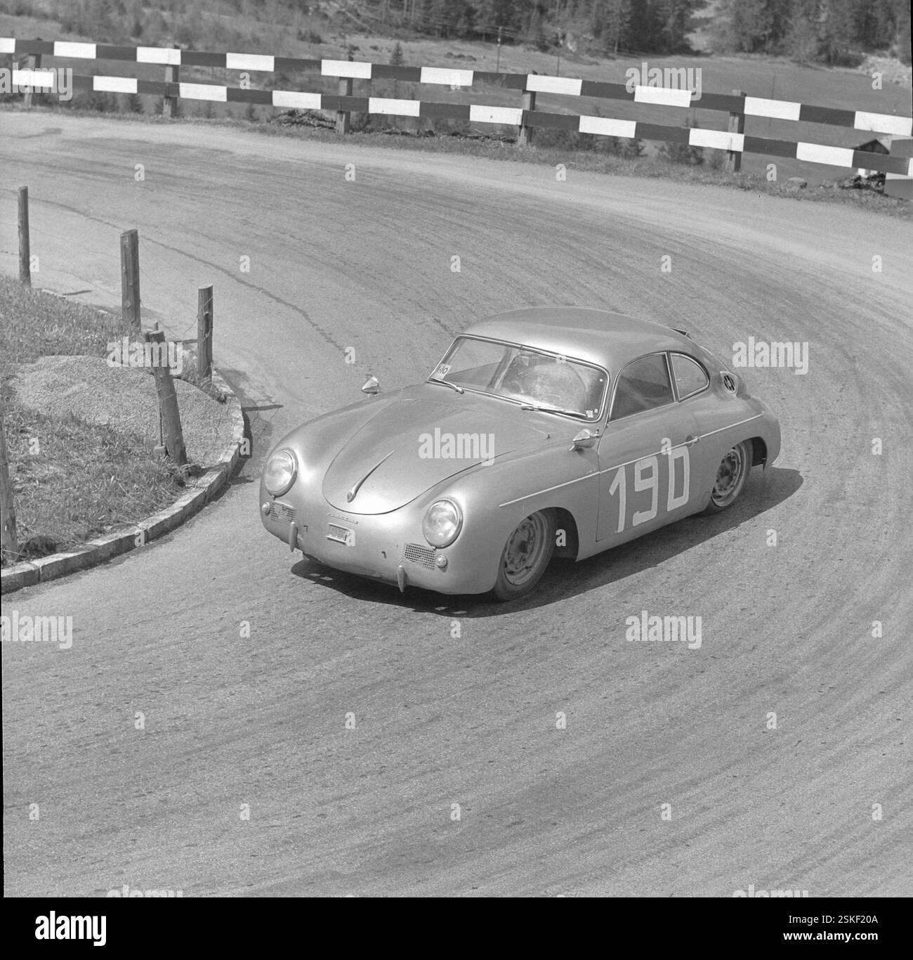 Poster Vintage Course De Côte Bergrennen 1962 - Format 50x70 Cm, Haute Qualité - Neuf, Par PostersAndCo
