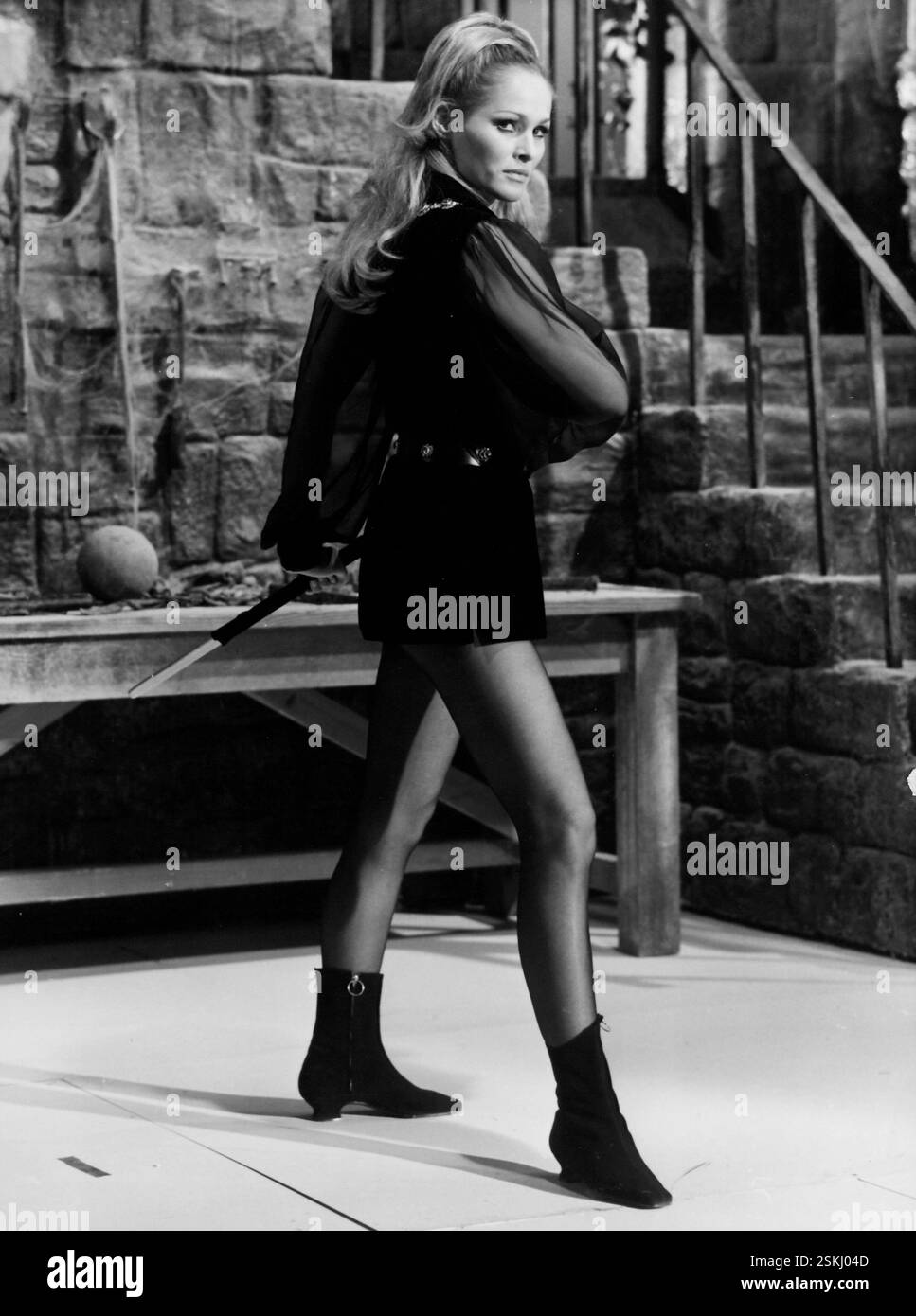 Ursula andress casino royale Black and White Stock Photos & Images - Alamy Ursula andress casino royale Black and White Stock Photos & Images - Alamy