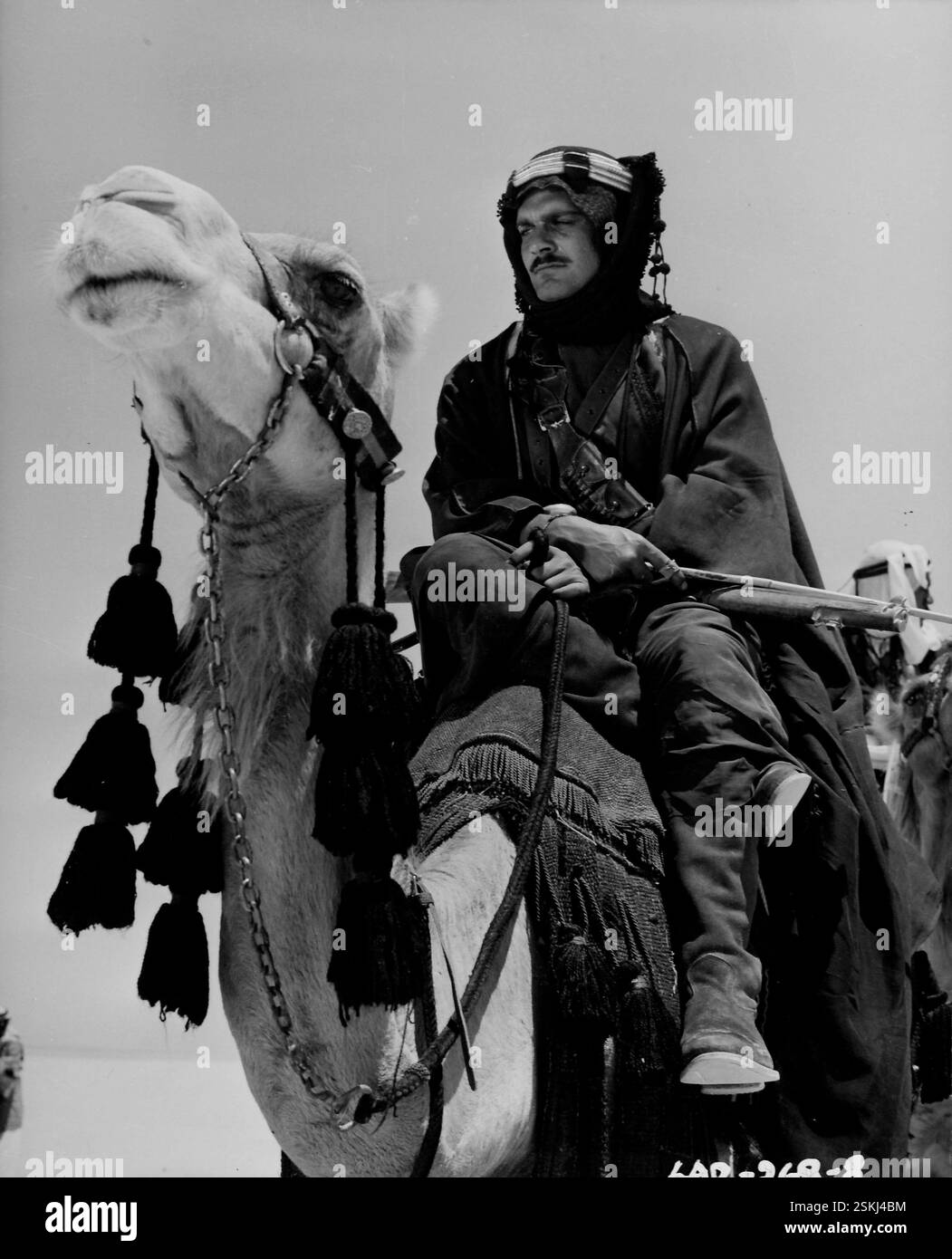 omar-sharif-in-lawrence-of-arabia-1962-omar-sharif-in-lawrence-of