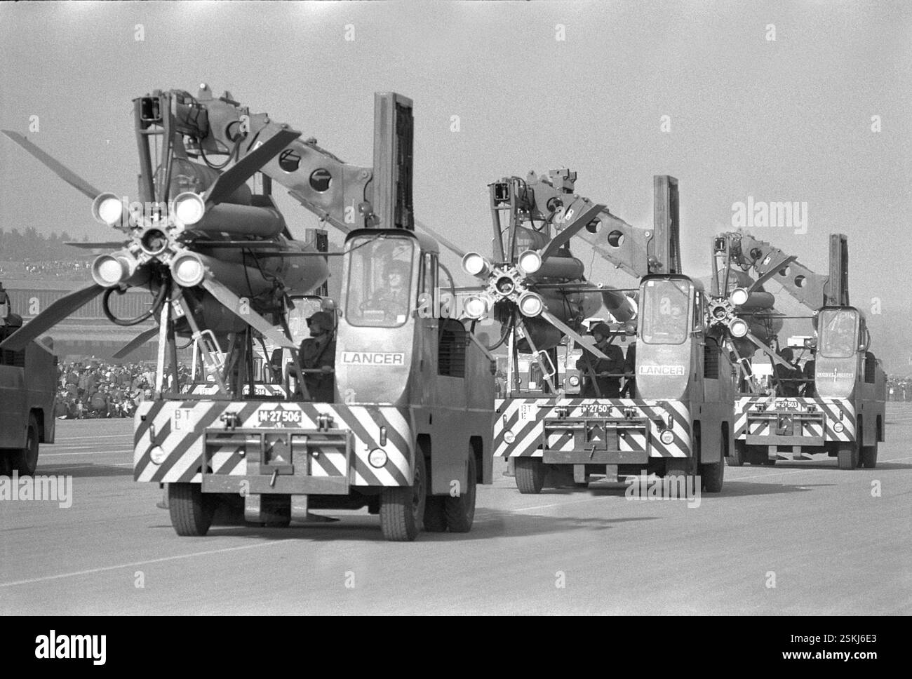 Défilée der Schweizer Armee in Emmen; Flab 1972#Swiss Army Parade in ...