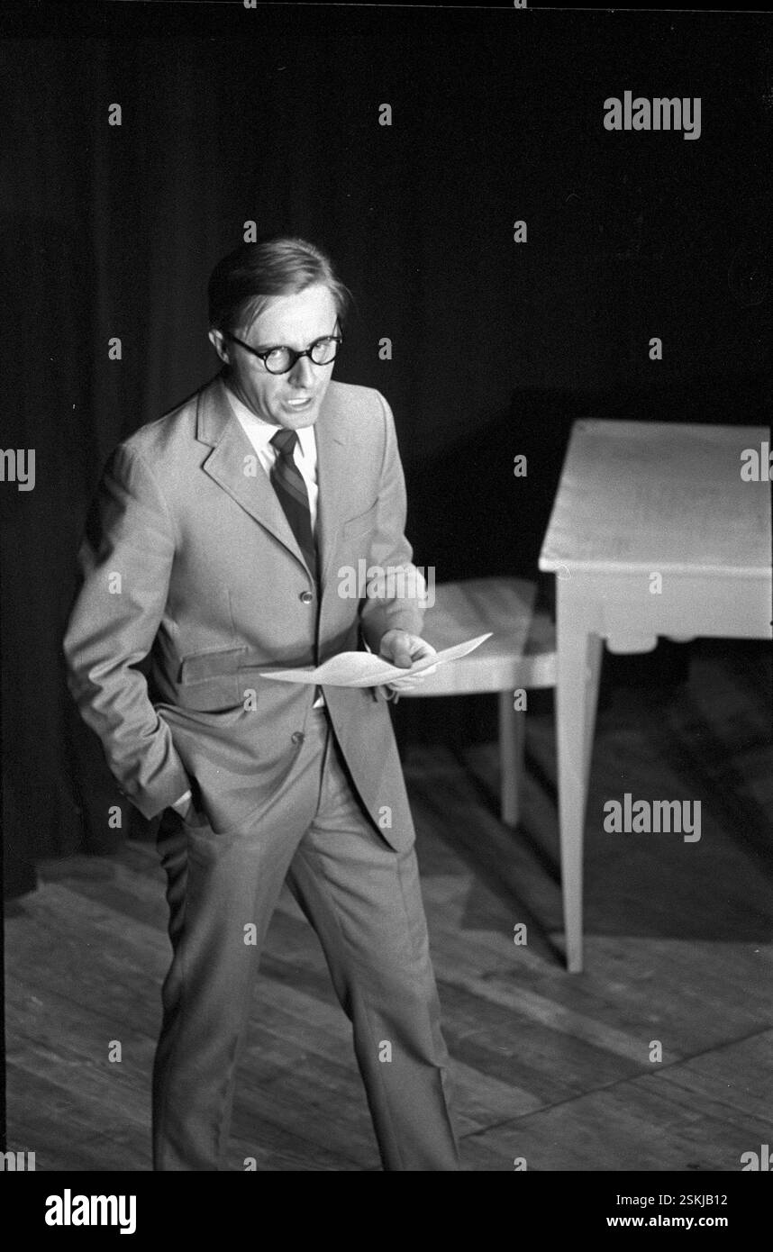 Cabaret program Black and White Stock Photos Images Alamy