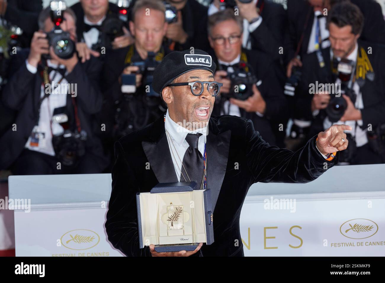 Director Spike Lee Poses With The Grand Prix Award For BlacKkKlansman director-spike-lee-poses-with-the-grand-prix-award-for-blackkklansman