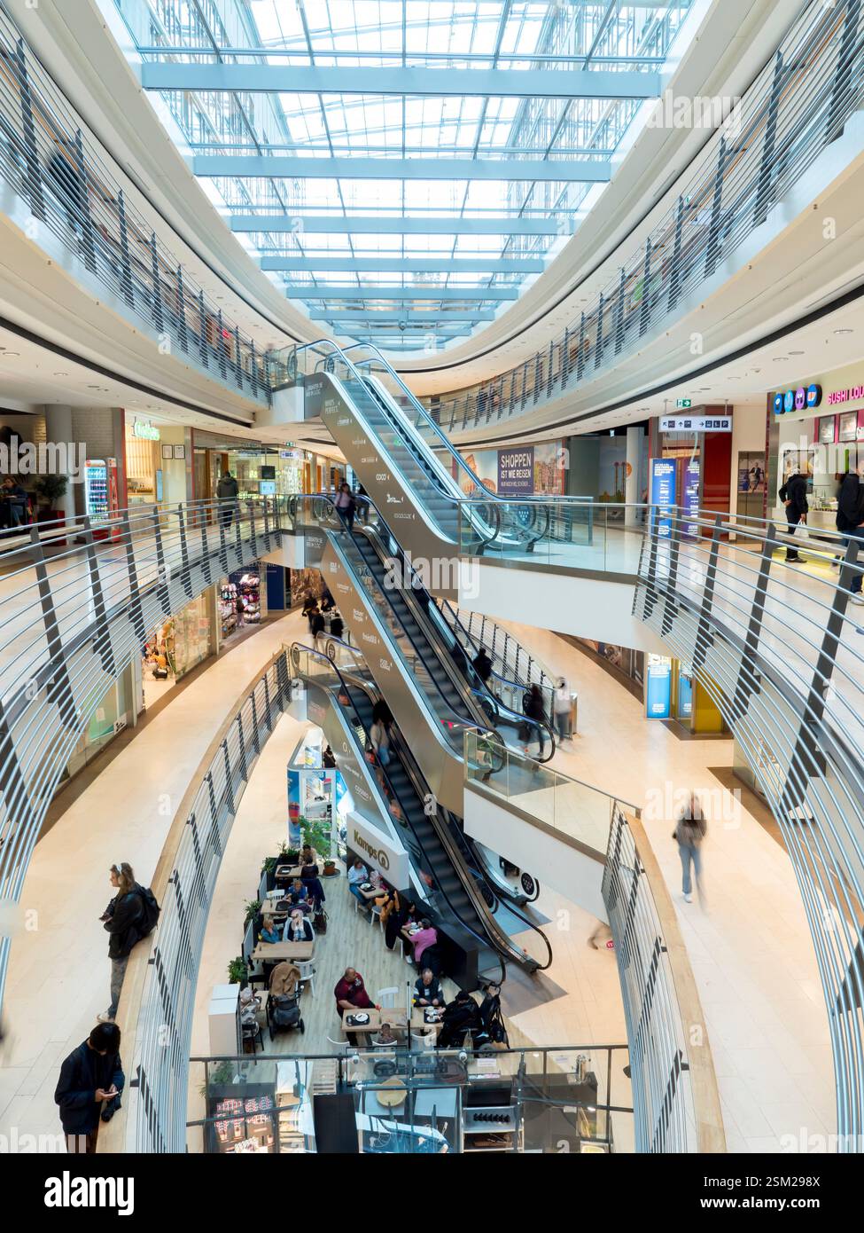 Europe, Germany, Baden-Württemberg, Stuttgart, shopping mall Stock ...