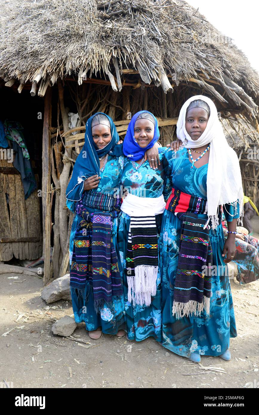 Ethiopian fashion hi-res stock photography and images - Alamy