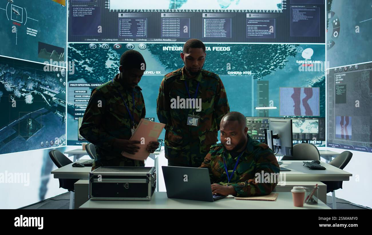 Command center personnel hi-res stock photography and images - Alamy