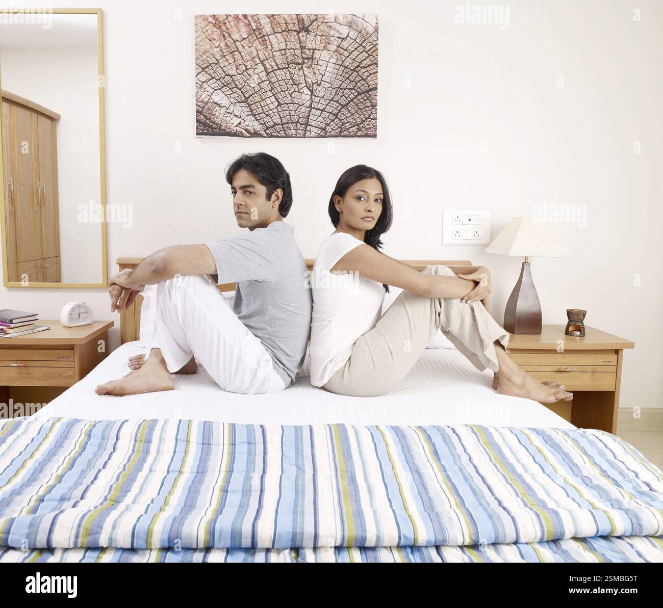 Sitemapcdatahttpsdekokniqoocomwood Sitting On A Bed Full Pic