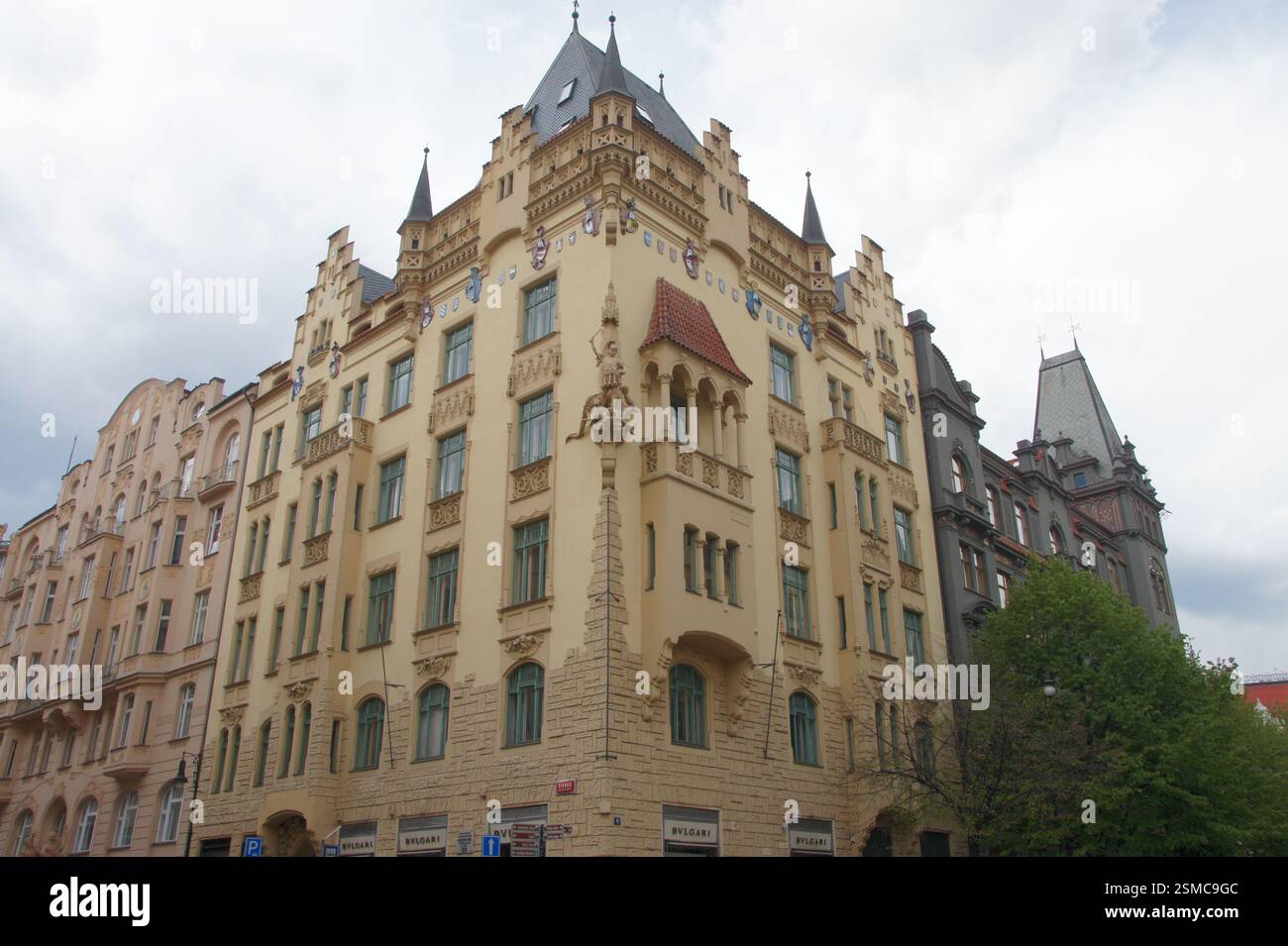 Gothic architecture style design turrets hi-res stock photography and ...