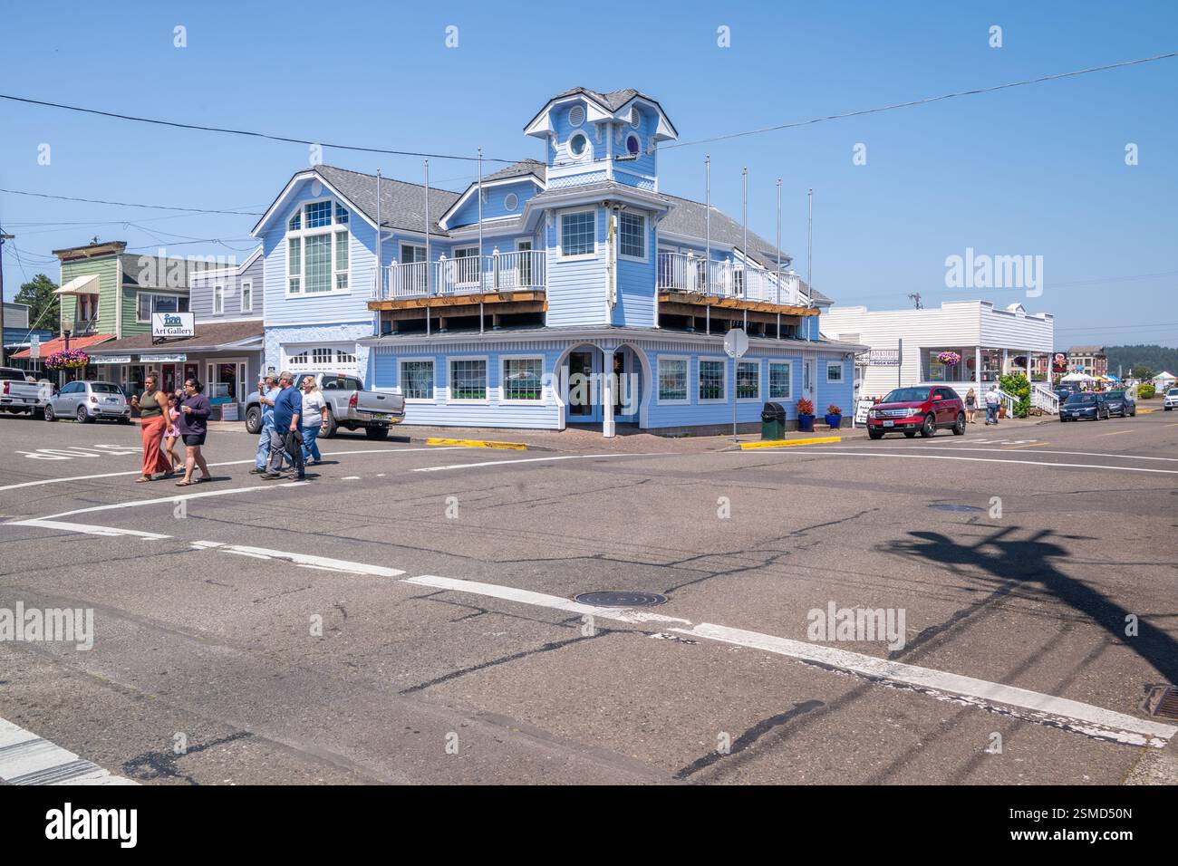 Street Scene And Restaurants In Florence Oregon Stock Photo Alamy street-scene-and-restaurants-in-florence-oregon-stock-photo-alamy