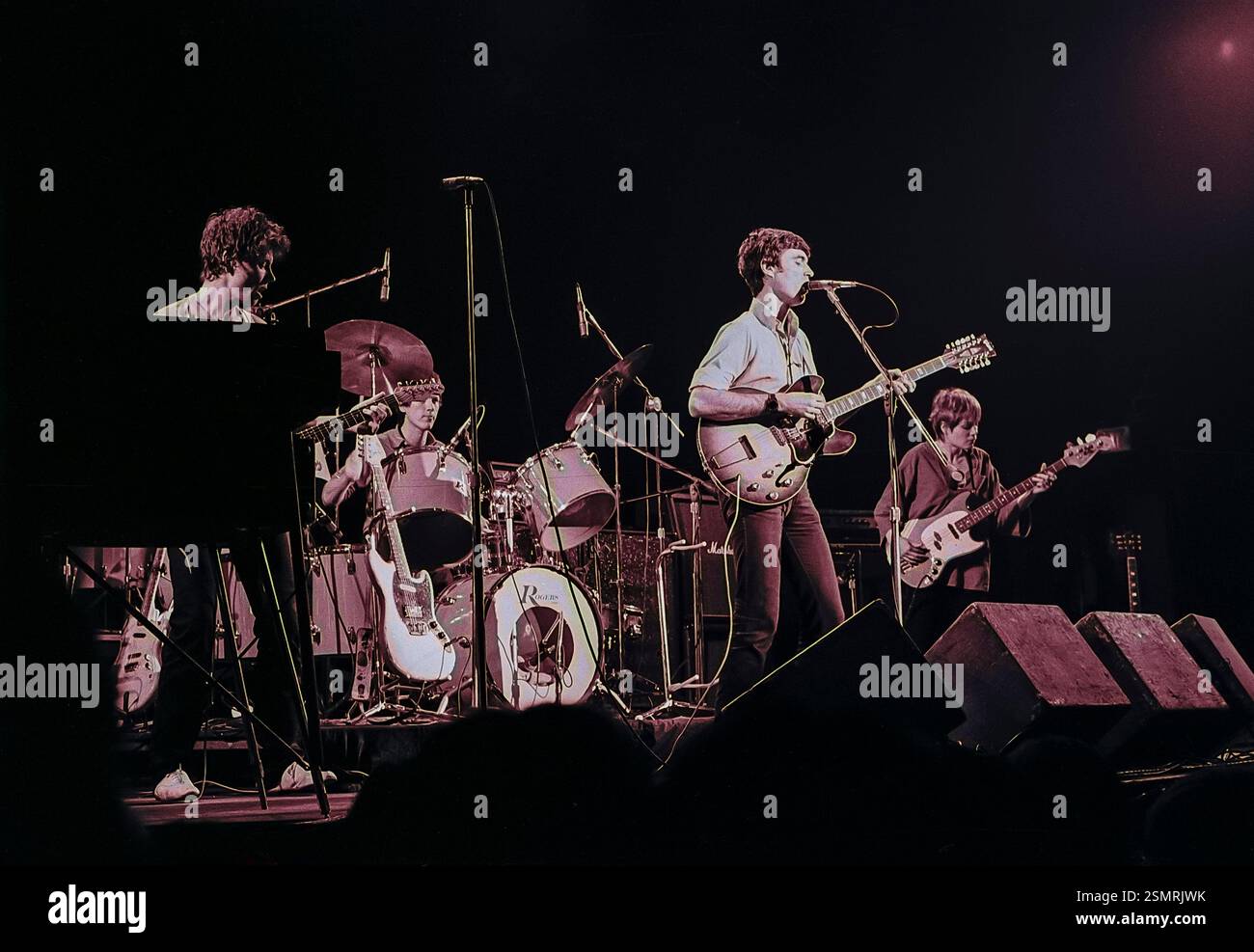 Talking heads cbgb 1977 hi res stock photography and images Alamy