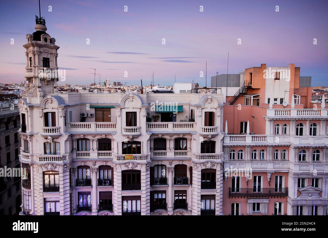 Rooftop skyline 2014 hi-res stock photography and images - Alamy