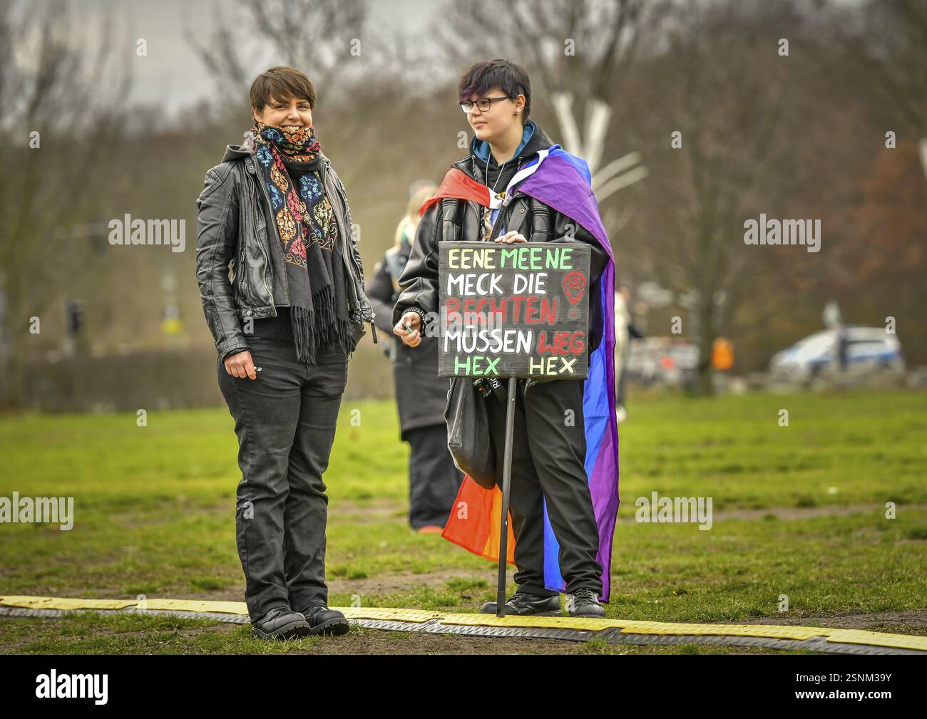 Participants of the demonstration Aufstand der Anstaendigen, Demo fuer ...