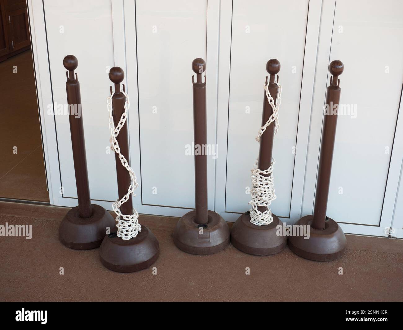 Partition column hi-res stock photography and images - Alamy