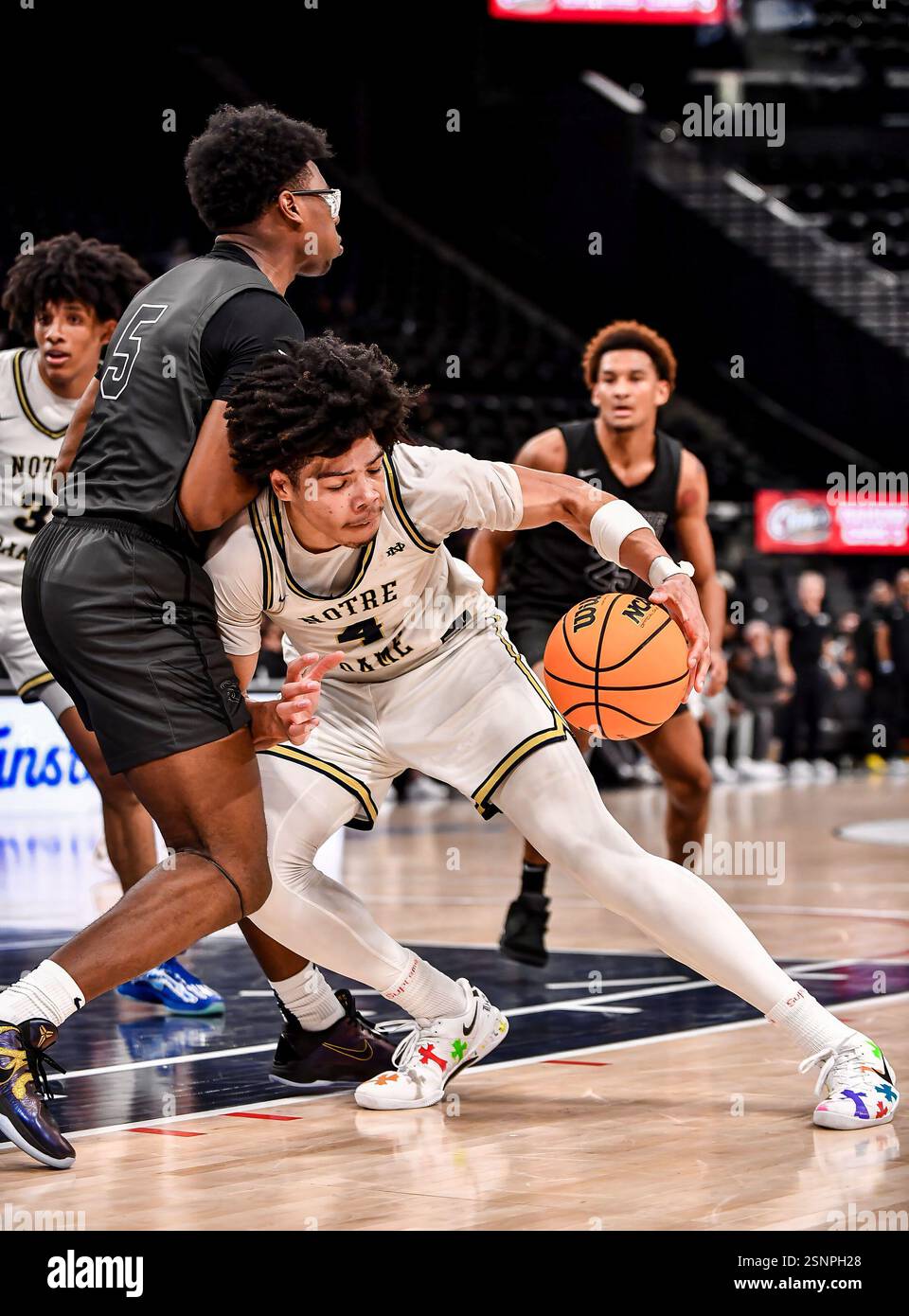 Inglewood, CA. 1st Feb, 2025. Tyran Stokes (4) of Notre Dame High ...