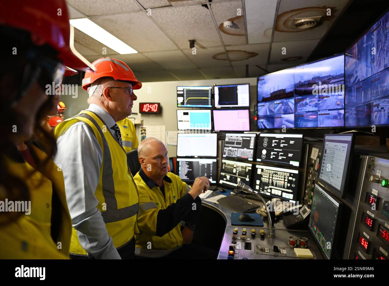 Sydney, Australia. 14th Feb, 2025. Prime Minister Anthony Albanese (2nd