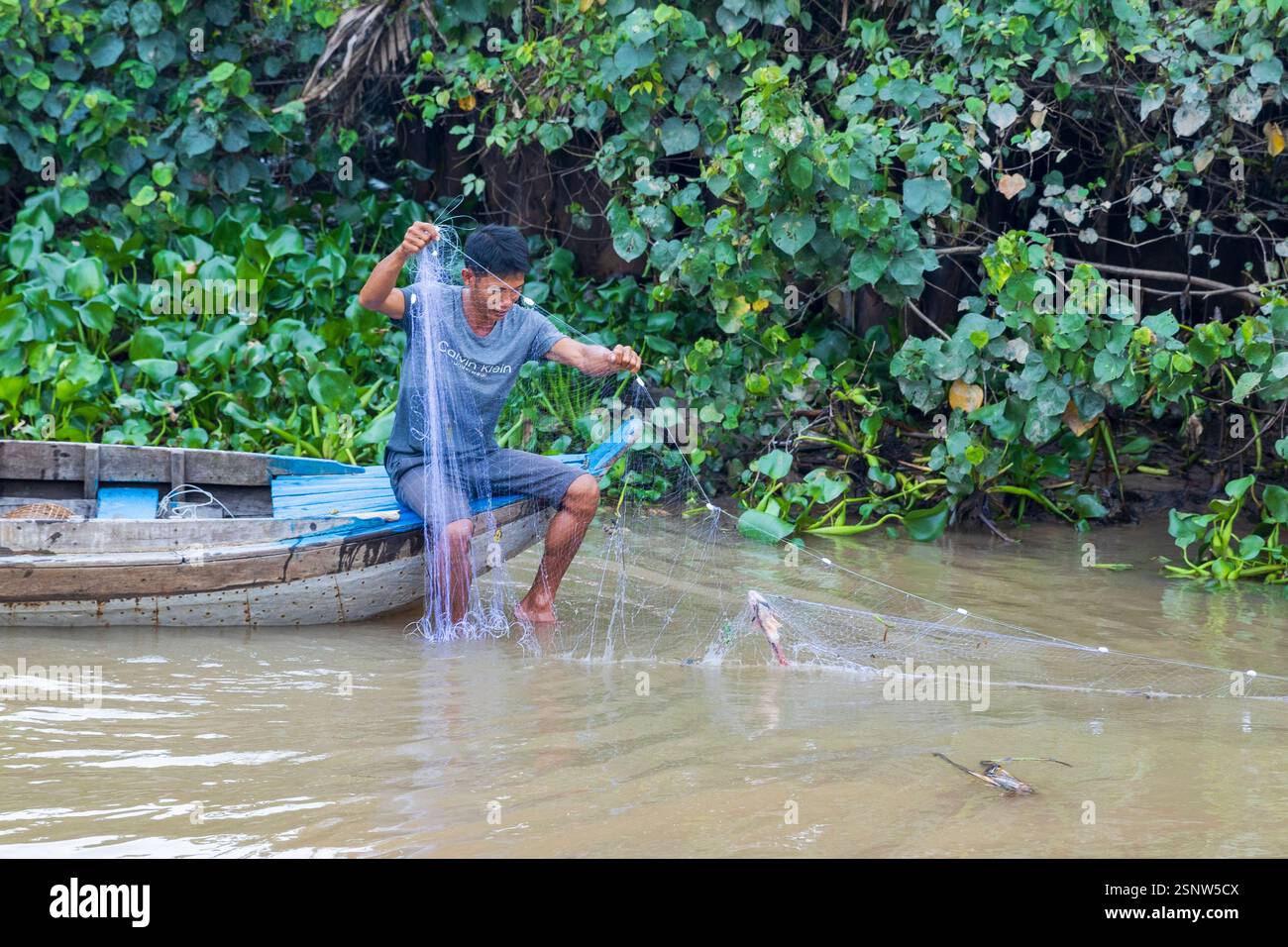 Fisherman Catches Fish From Boat Hi res Stock Photography And Images Fisherman Catches Fish From Boat Hi res Stock Photography And Images