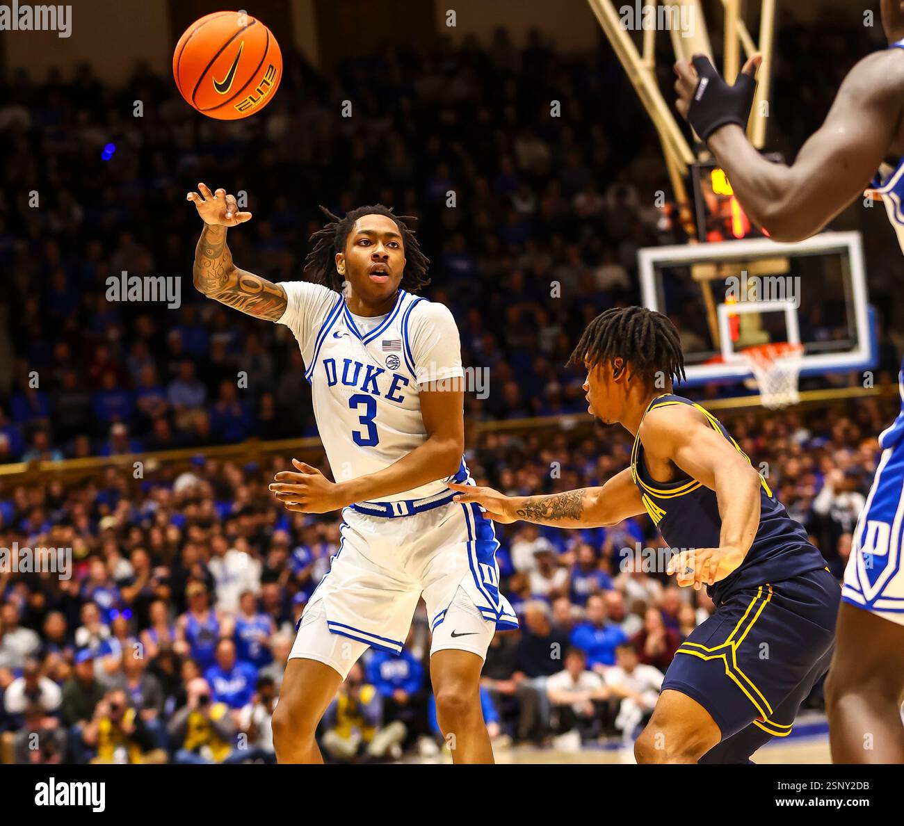 February 12, 2025 Duke forward Isaiah Evans (3) passes ball. NCAA