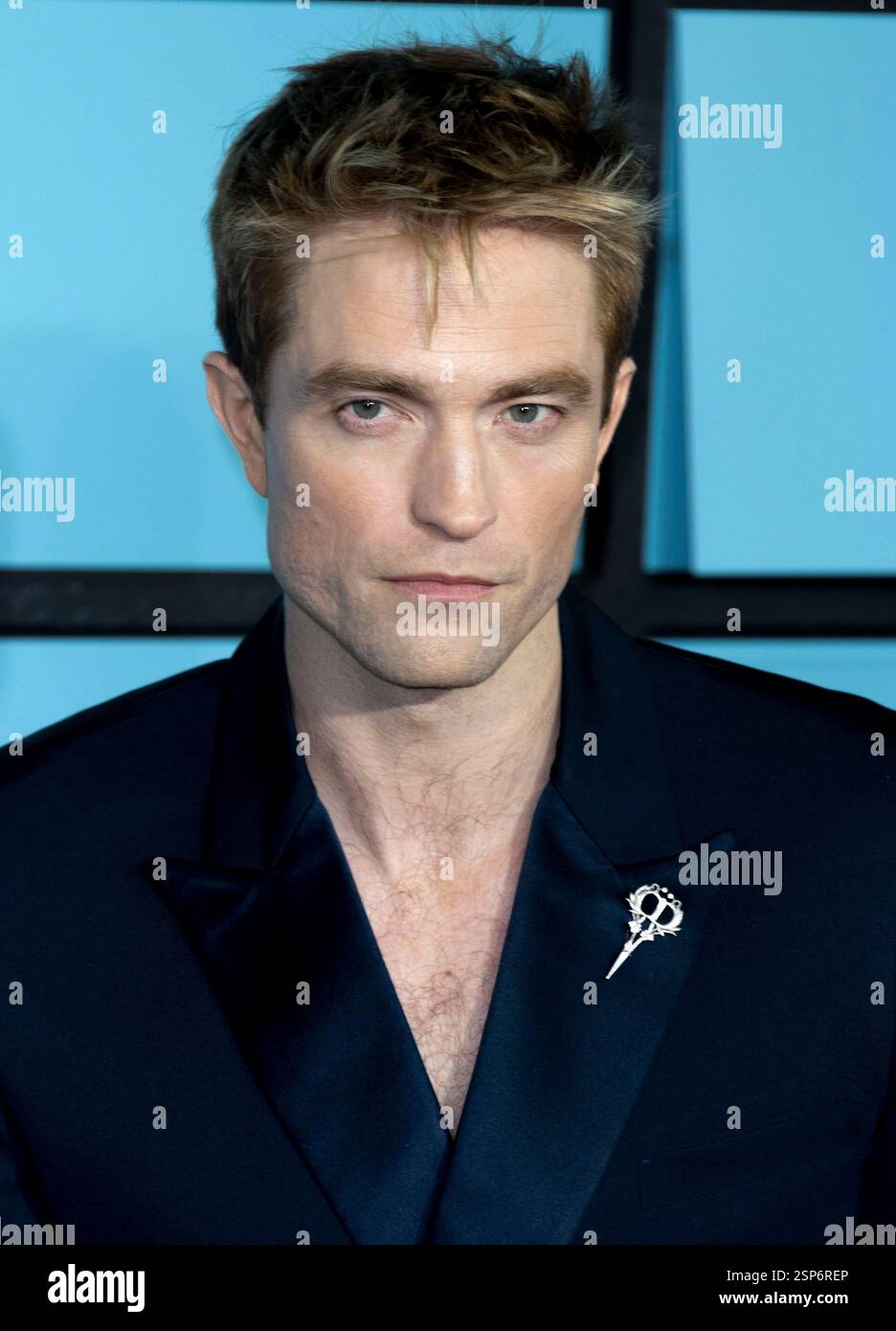 13 Feb 2025 London England UK Robert Pattinson Attending Mickey 17 13 Feb 2025 London England Uk Robert Pattinson Attending Mickey 17 World Premiere Cineworld Leicester Square 2SP6REP