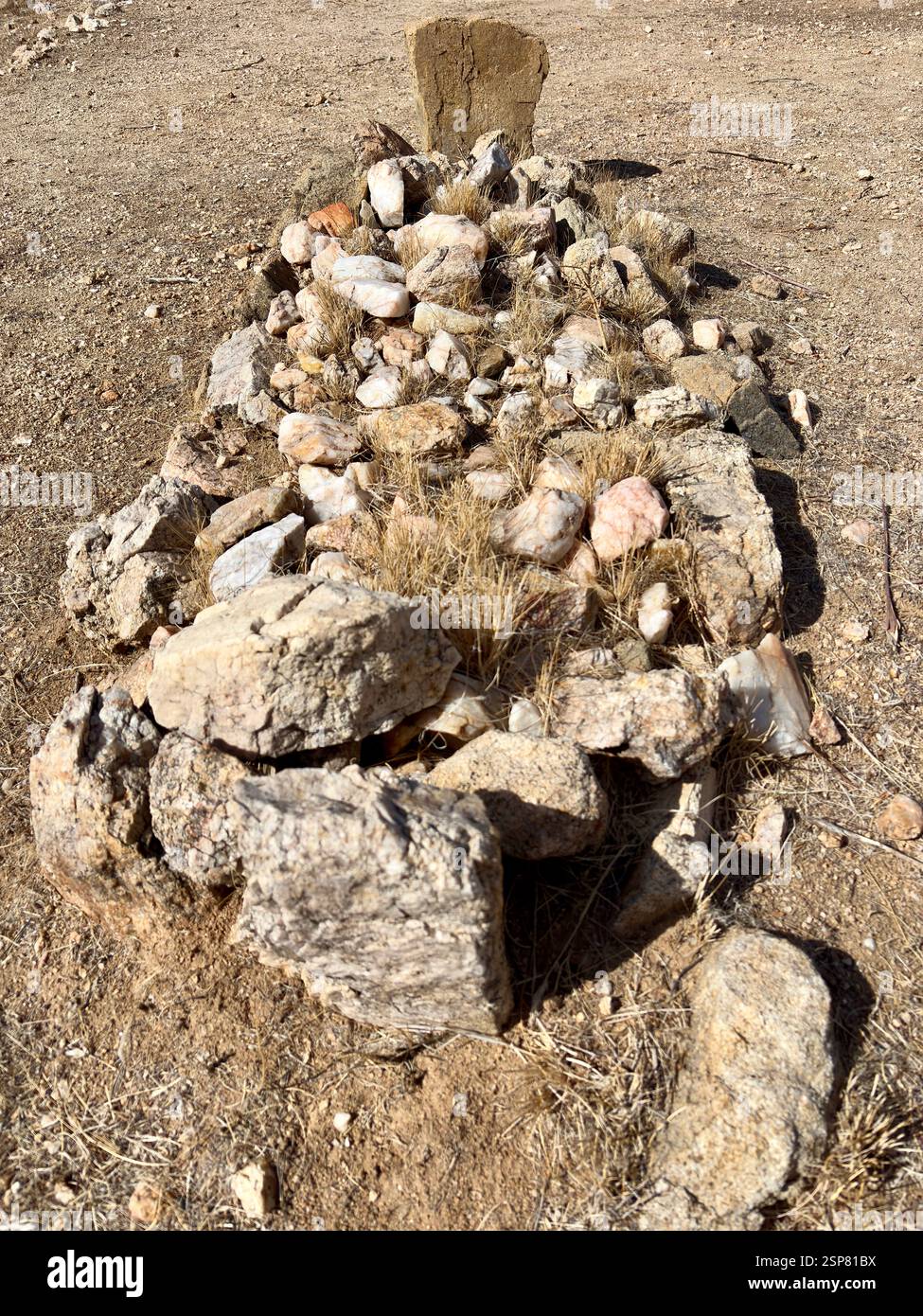 Rustic Graves Primitive cemetery hi-res stock photography and images - Alamy