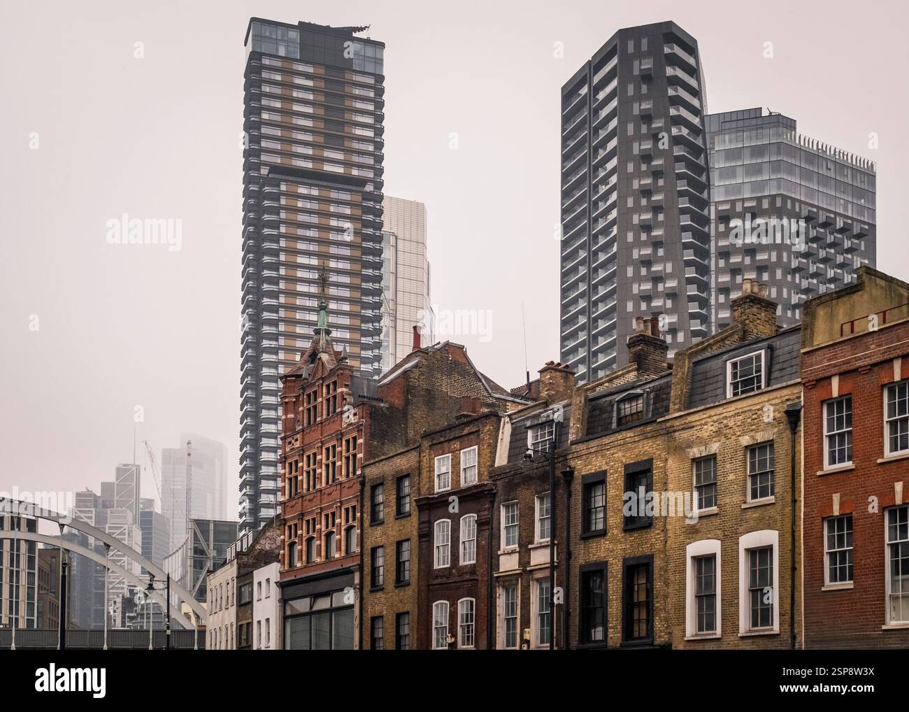 City of London architecture old and new Stock Photo - Alamy