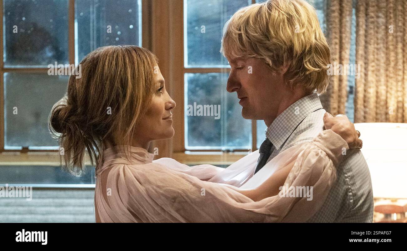 MARRY ME 2022 Universal Pictures film with Jennifer Lopez and Owen